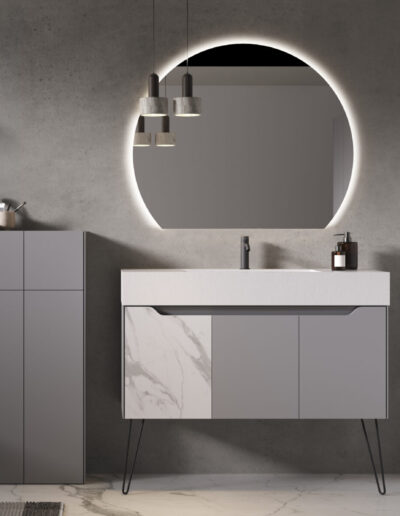 Composizione SLIM2 con base portalavabo SLIM2 da 120cm in Grigio Chiaro e frontale a contrasto in Marmo Bianco Carrara con parete attrezzata a colore.